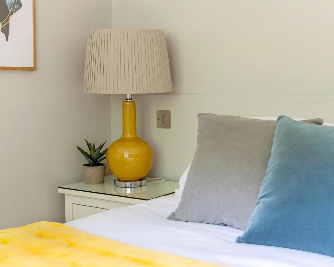 Luxury 2 Bedroom City Apartment In Bath'S Artisan Quarter Exteriör bild